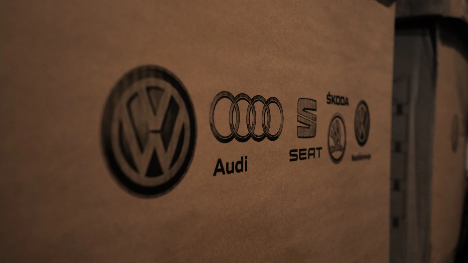 obaly-pro-automotive.jpg